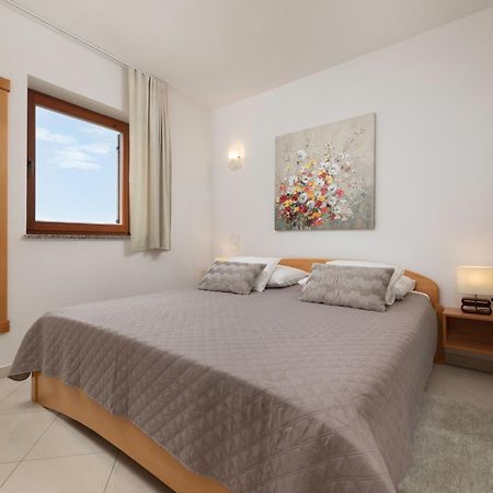 Apartments Kvarner Malinska Eksteriør billede
