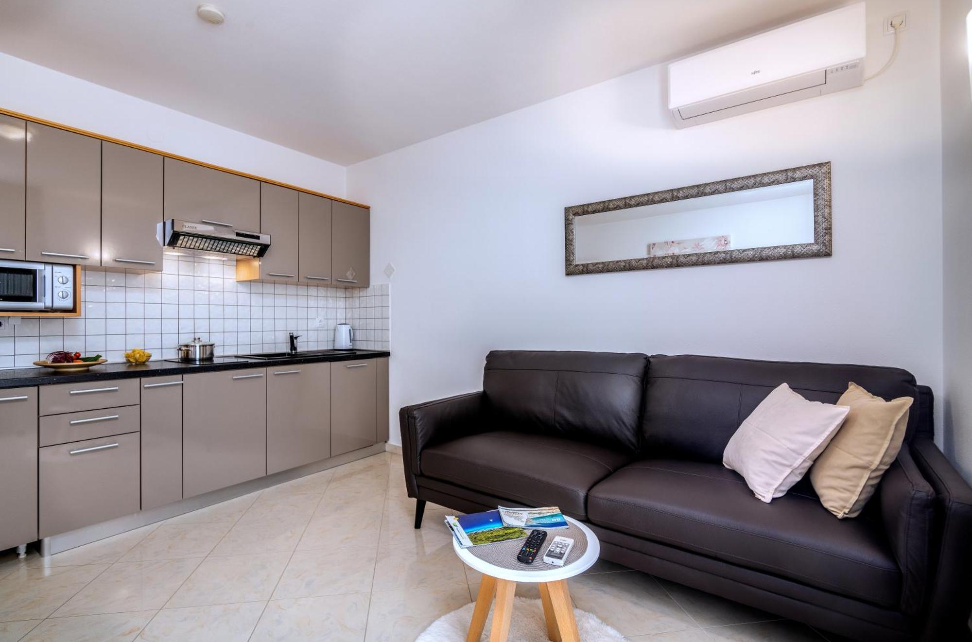 Apartments Kvarner Malinska Eksteriør billede