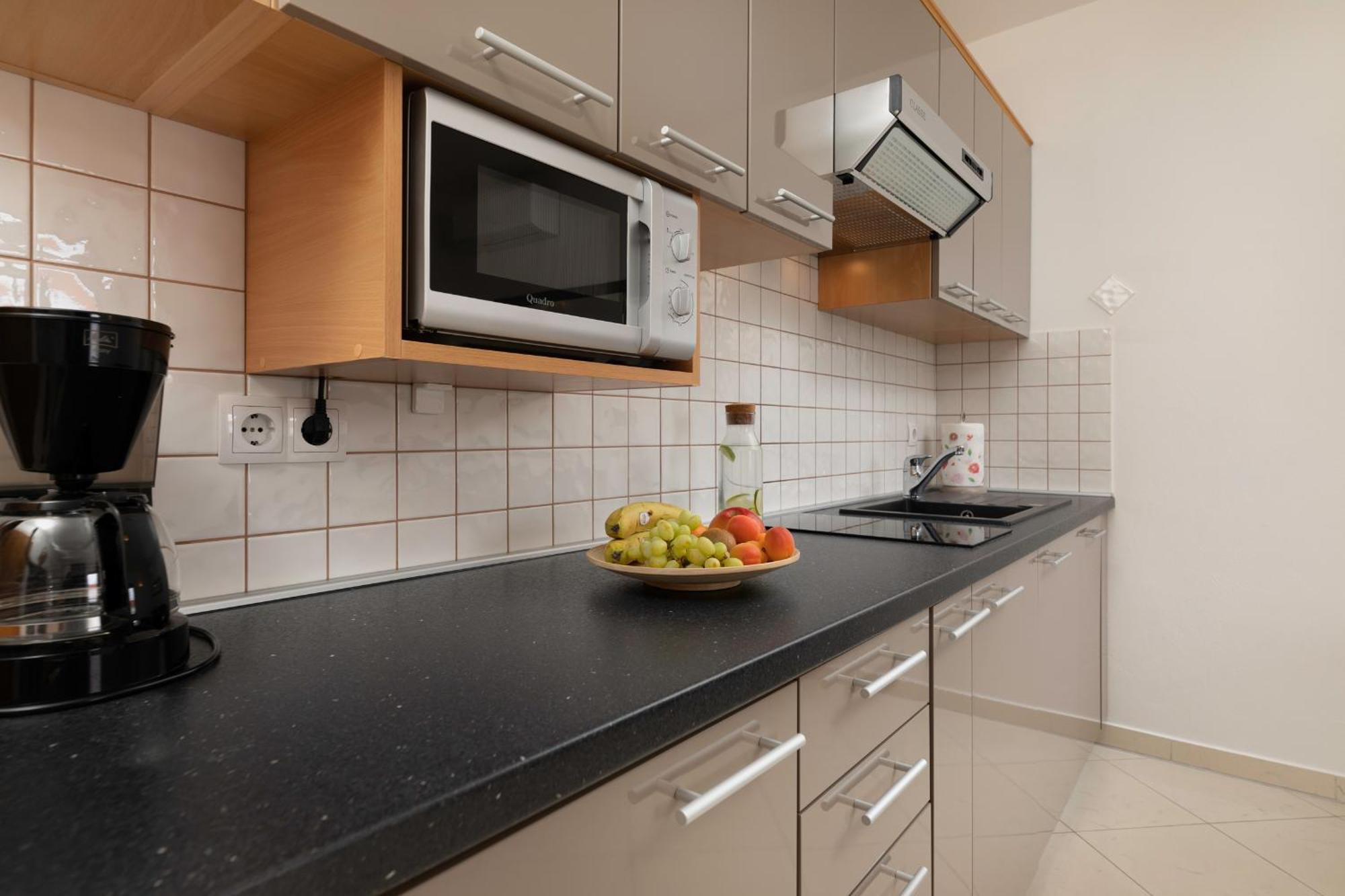 Apartments Kvarner Malinska Eksteriør billede