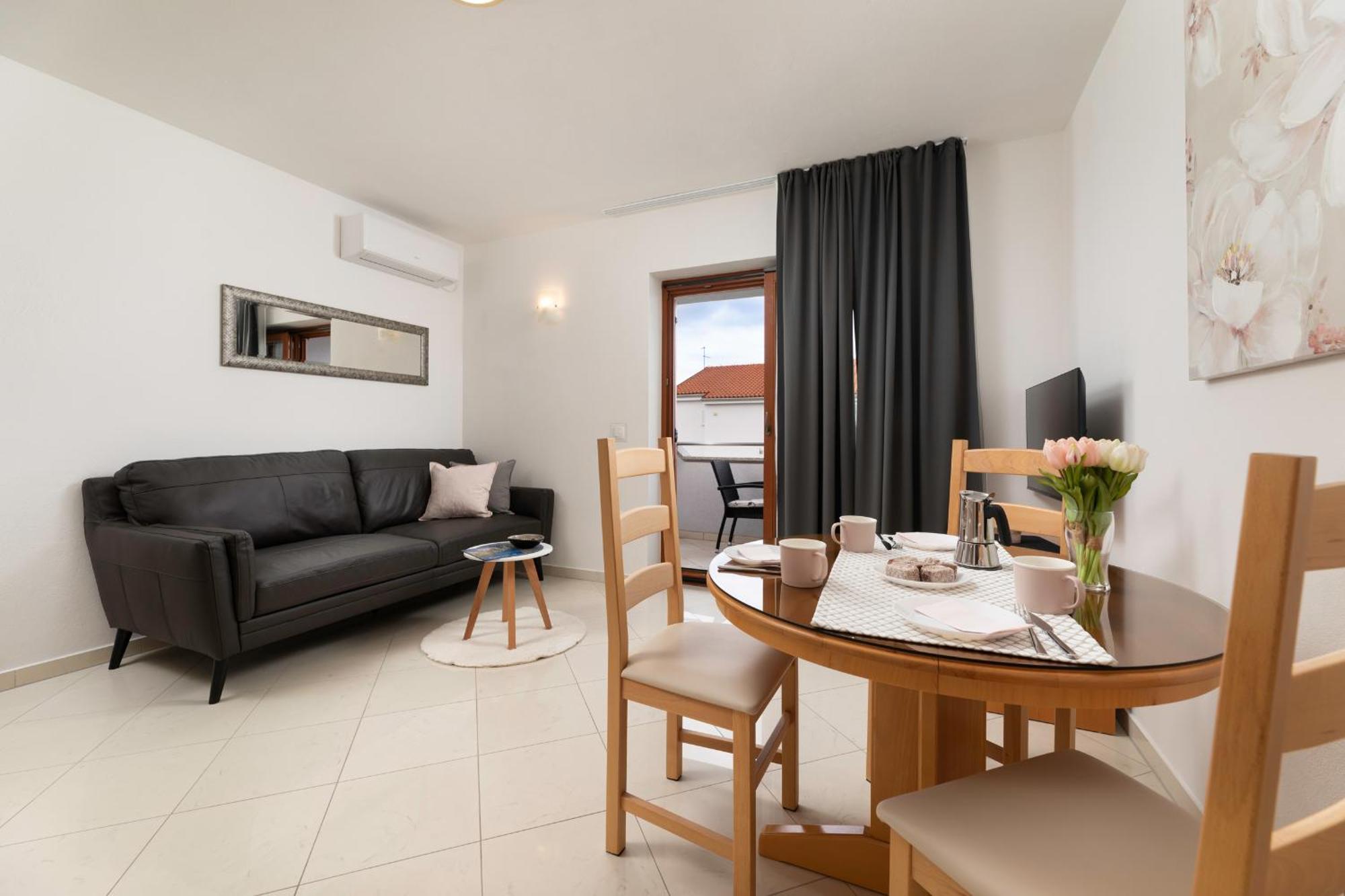 Apartments Kvarner Malinska Eksteriør billede
