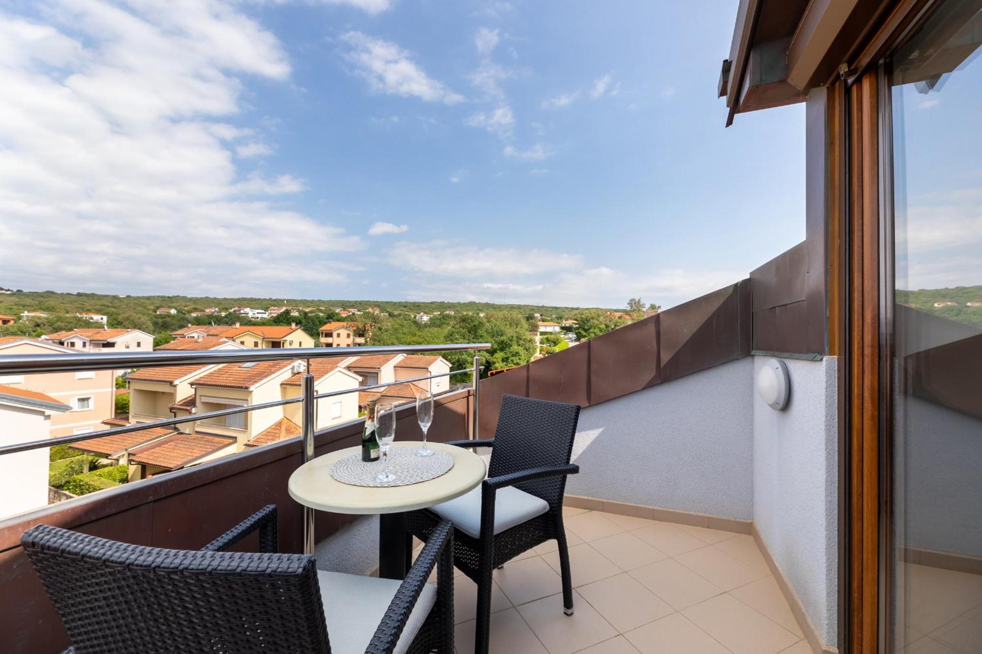 Apartments Kvarner Malinska Eksteriør billede